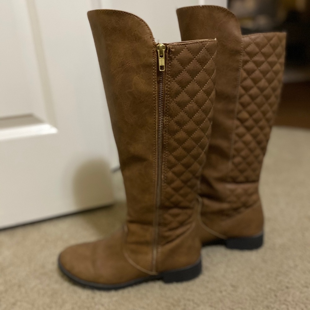 Dexflex comfort boots size 8